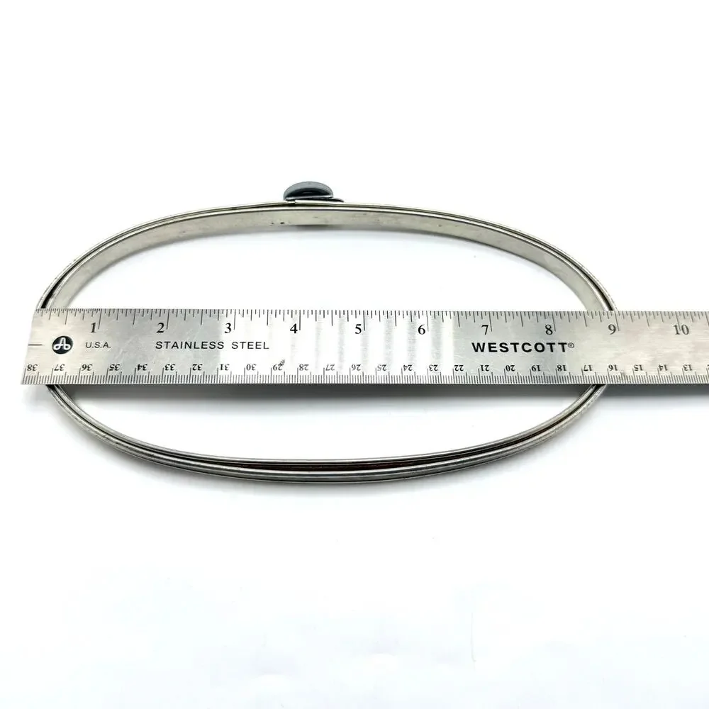 Vintage Metal Tension Wheel Oval Embroidery Hoop 9 x 4.5” Queen Style Cork Lined